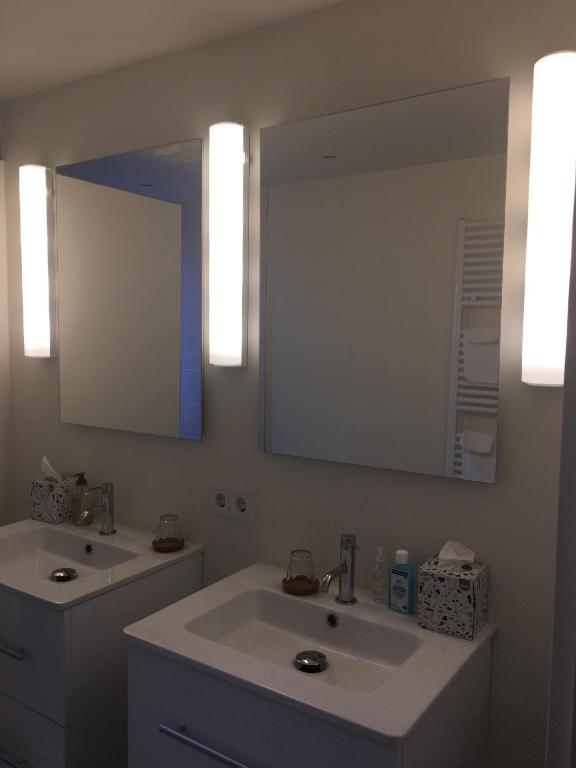 Retour de Provence room 4